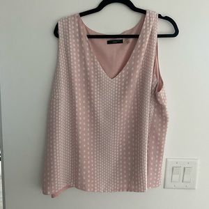 T Tahari top